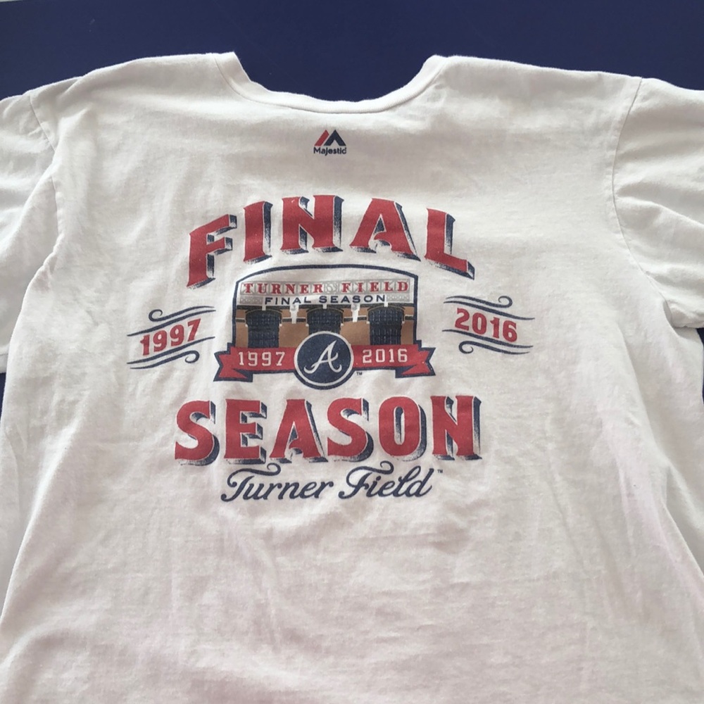 Turner Field Commemorative T shirt size Large